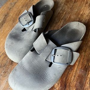 Birkenstock Big Buckle Boston Clog GUC